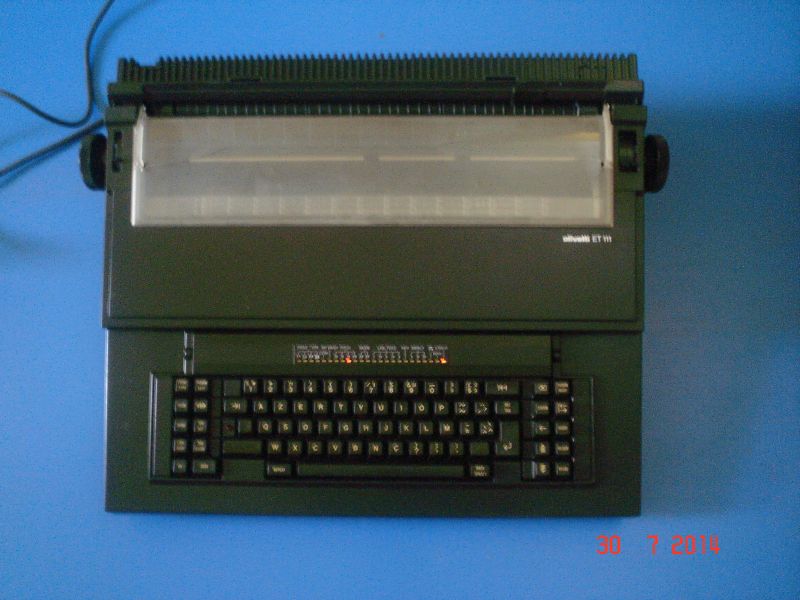 Maquina de escrever olivetti et 111 electrica