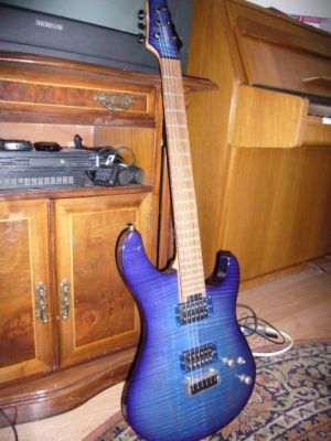 Guitarra Yamaha em ptimo estado, com estojo (preo negocivel)