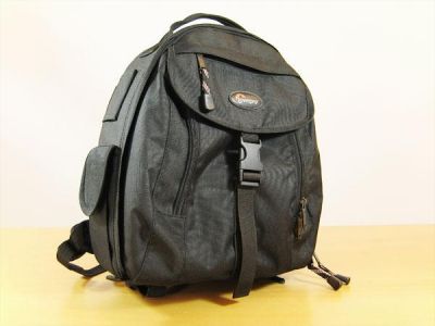 Mochila LOWEPRO Micro Trekker 200