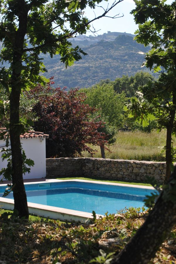 Casa de Campo com Piscina - vista para vila medieval de Marvo - 10p