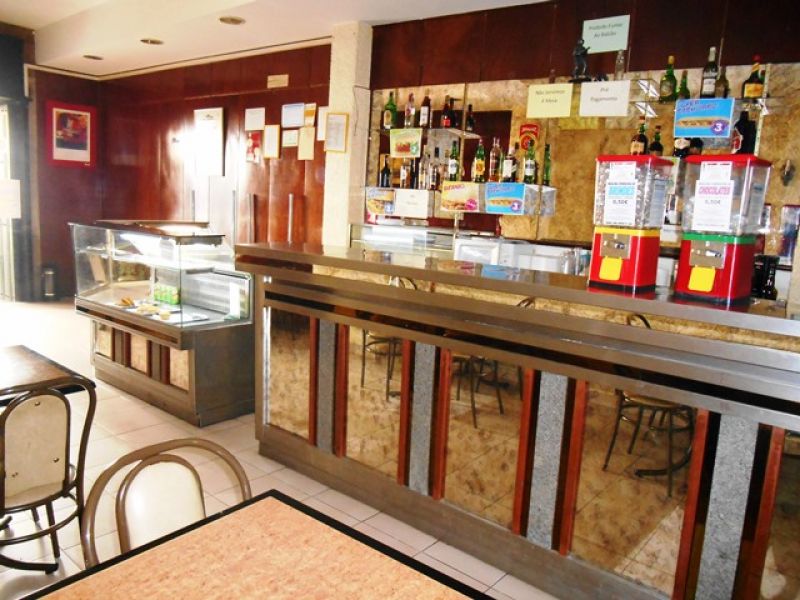 Caf Snack-Bar Em Zona Central