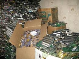 Compro placas informticas e electrnicas e outras sucatas