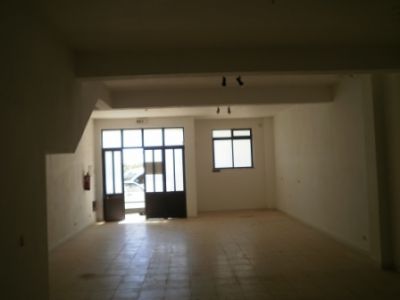 LOJA EM PORTIMO/ ARRENDAMENTO/ REF:1355AR