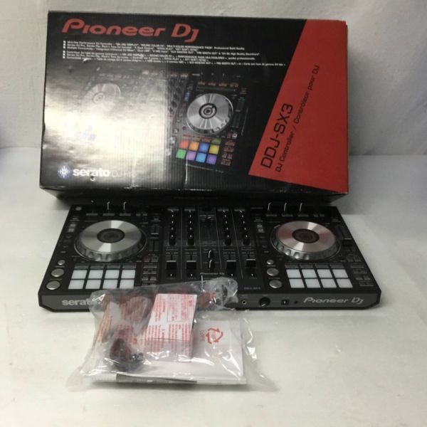 Pioneer DDJ-1000 Controller costo 550EUR,  Pioneer DDJ-SX3 Controller costo 550 EUR