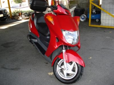 Vendo maxi scooter honda fes pantheon 125cc - 2001