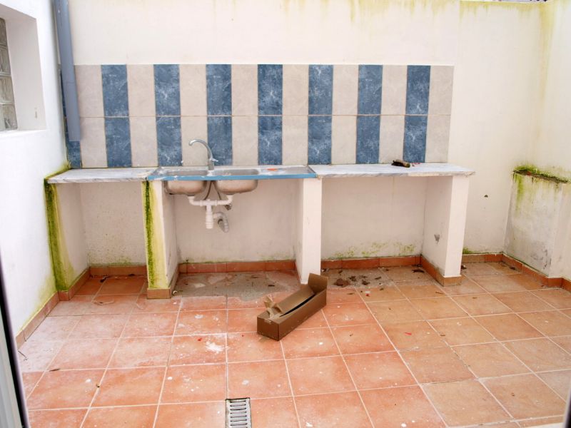 Apartamento, T1, na freguesia de Santo Onofre, para Arrendamento, Usado, preo 280.00