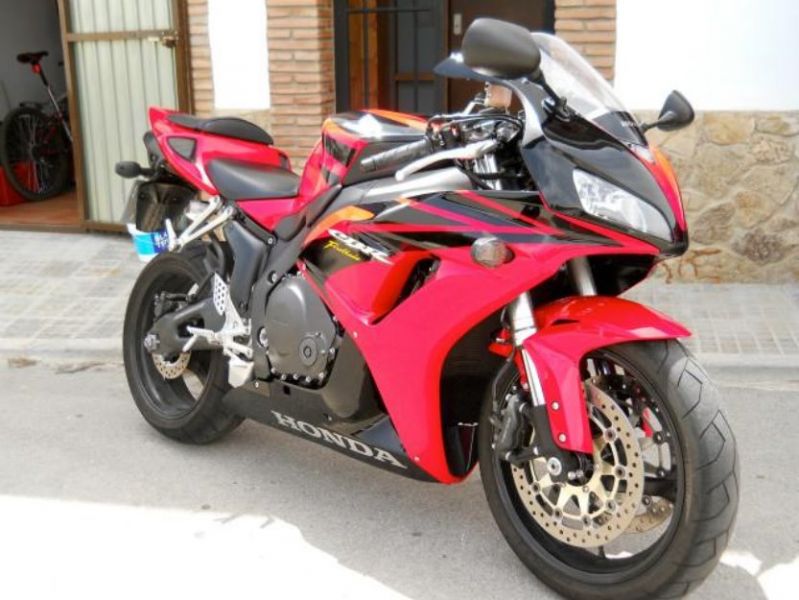 Moto Honda CBR 1000 rr