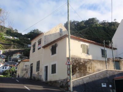 Moradia T3 c/ Quintal - Cendo da Vila de Porto Moniz