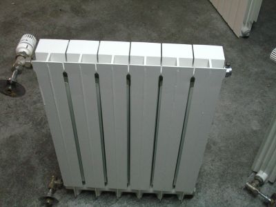 Vendo radiadores de aquecimento em alumnio impecveis de marca GLOBAL