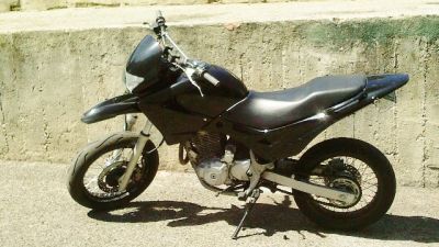 Vendo Honda NX4