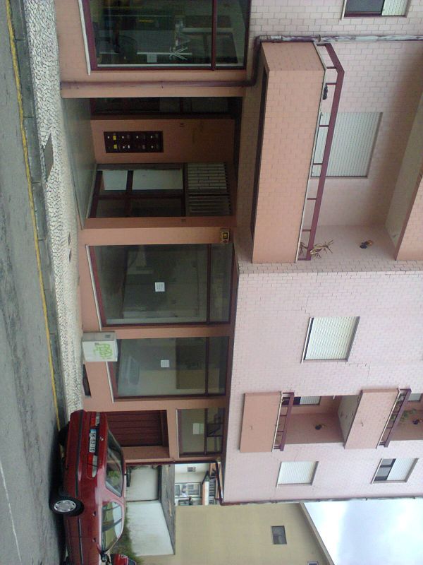 Arrendo Loja Comercial - Zona Central Oliveira de Azemis