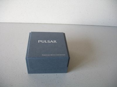 Vendo caixa relgios Originais  NOVAS