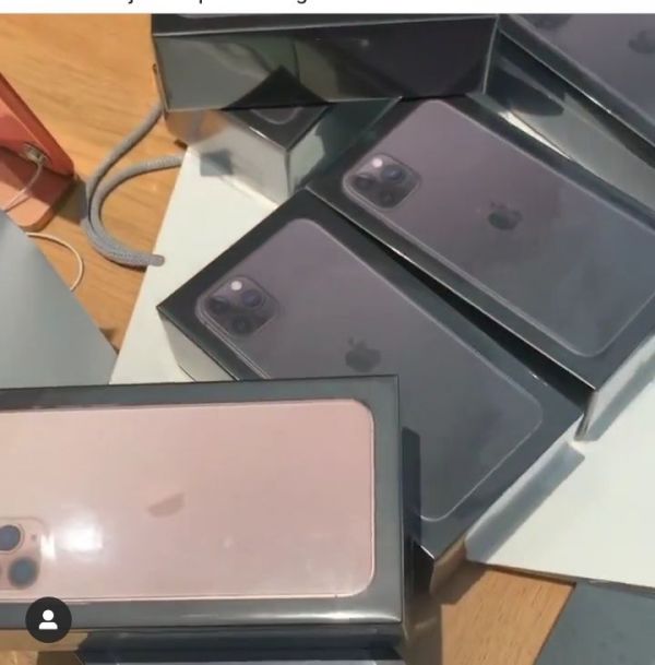 Apple iPhone e Samsung com www.rbtelects.com