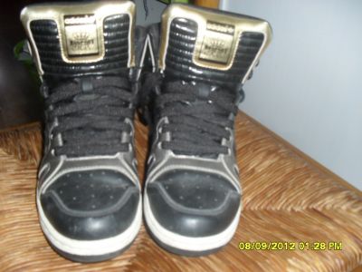 .::Vendo tnis da ADIDAS::. edio limitada 