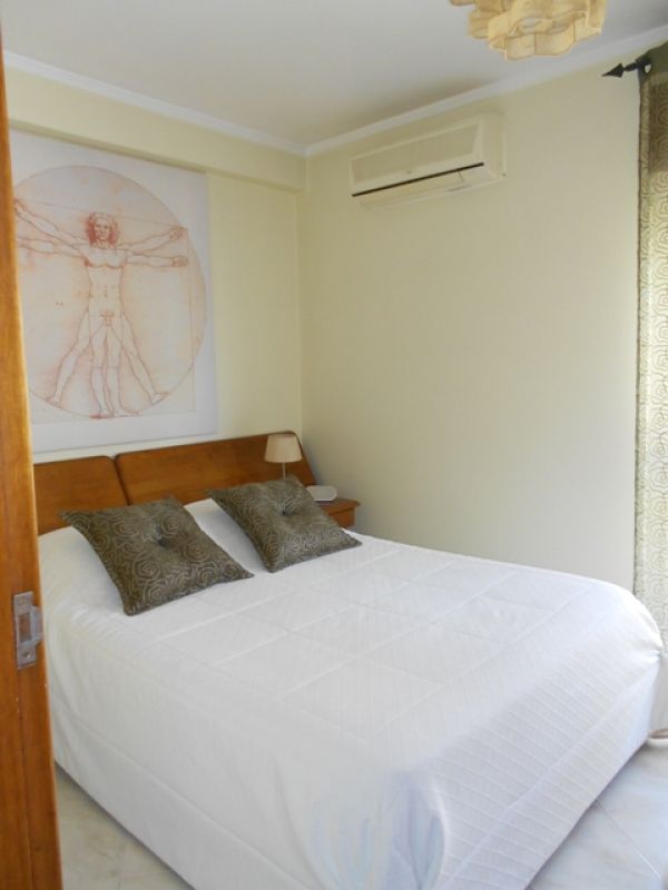 Apartamento T2 com cozinha grande e todo renovado