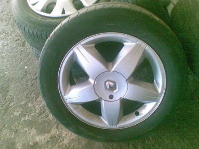 Jantes MEGANE 16 com pneus