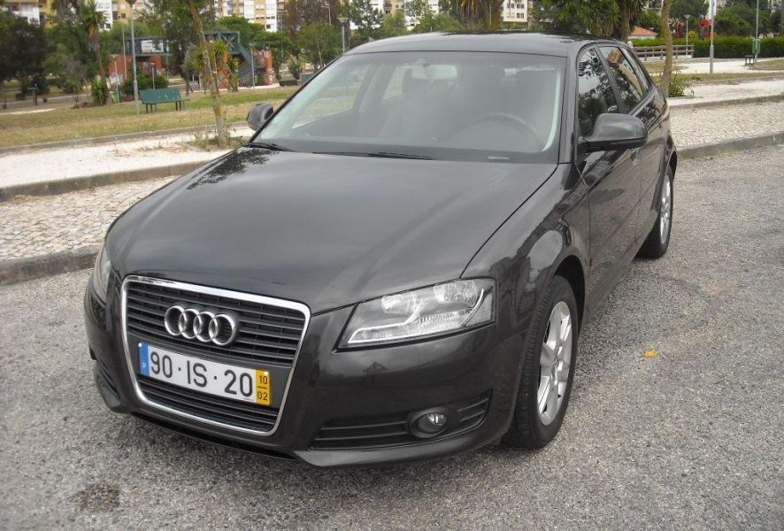 Audi A3 Sportback 1.6 TDi Attraction    4.500 