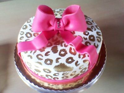 CURSO DE CAKE  DESIGN / BOLOS DECORADOS