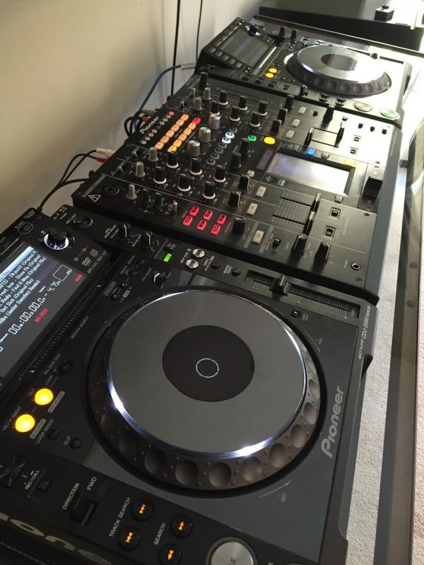 Venda 2x Pioneer CDJ-2000 Nexus mais 1 DJM-2000 misturador Nexus mdia 